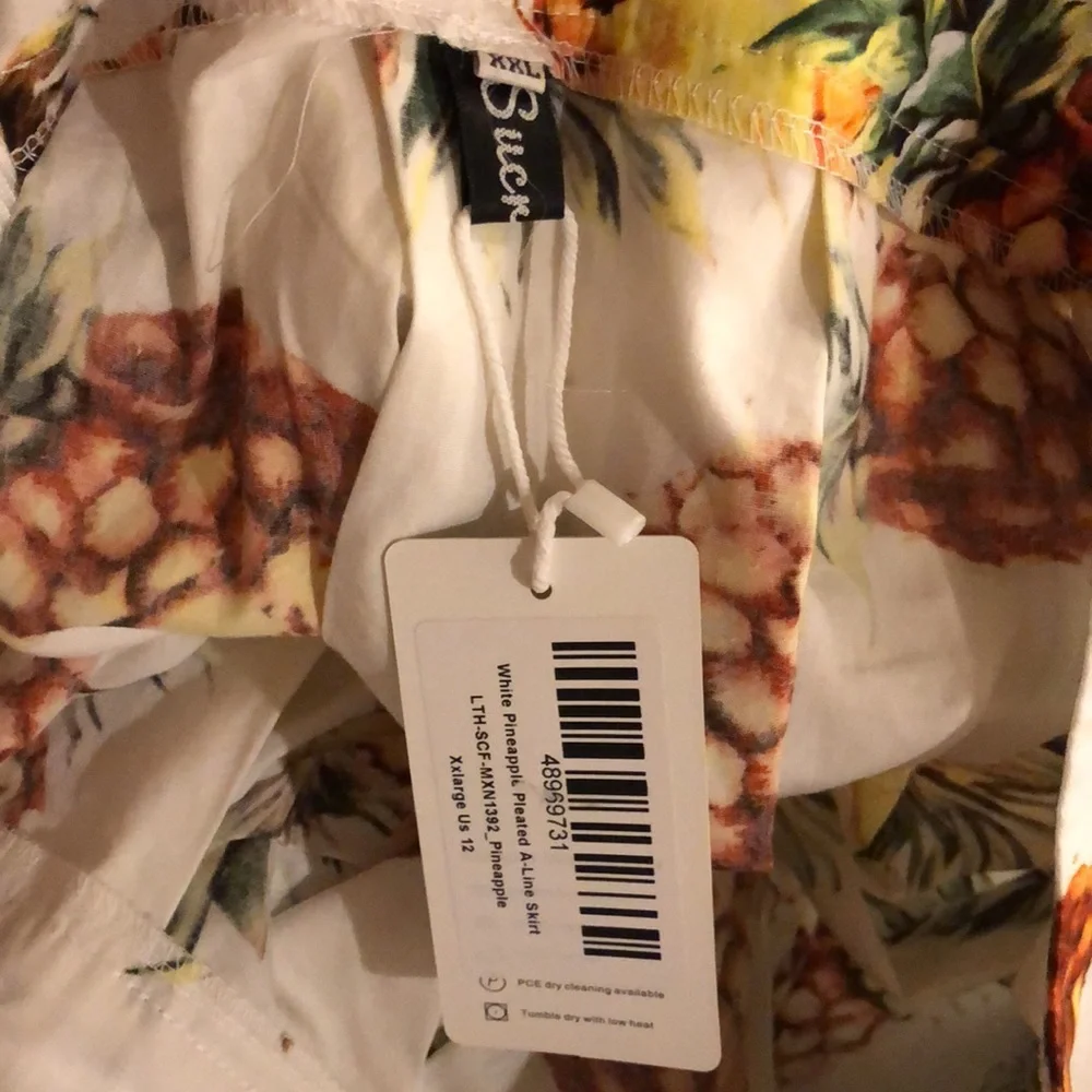 NEW Sucrefas White Pineapple 🍍 Pleated A-Line Skirt - Picture 7 of 9